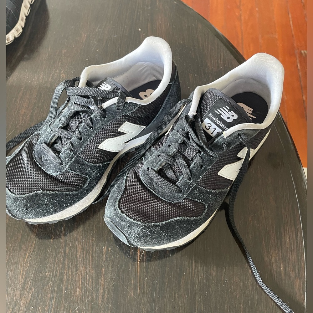 New Balance 311
